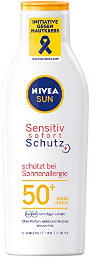 NIVEA SUN Sensitiv Sofortschutz Sonnenlotion im 1er Pack (1 x 200 ml), Sonnenlotion mit LSF 50+ für empfindliche Haut, wasserfester Sonnenschutz bei Sonnenallergie